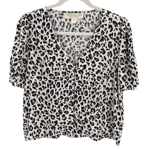 Saltwater Luxe Womens Size Small Short Sleeve Mora Blouse Animal Print - Picture 9 of 11